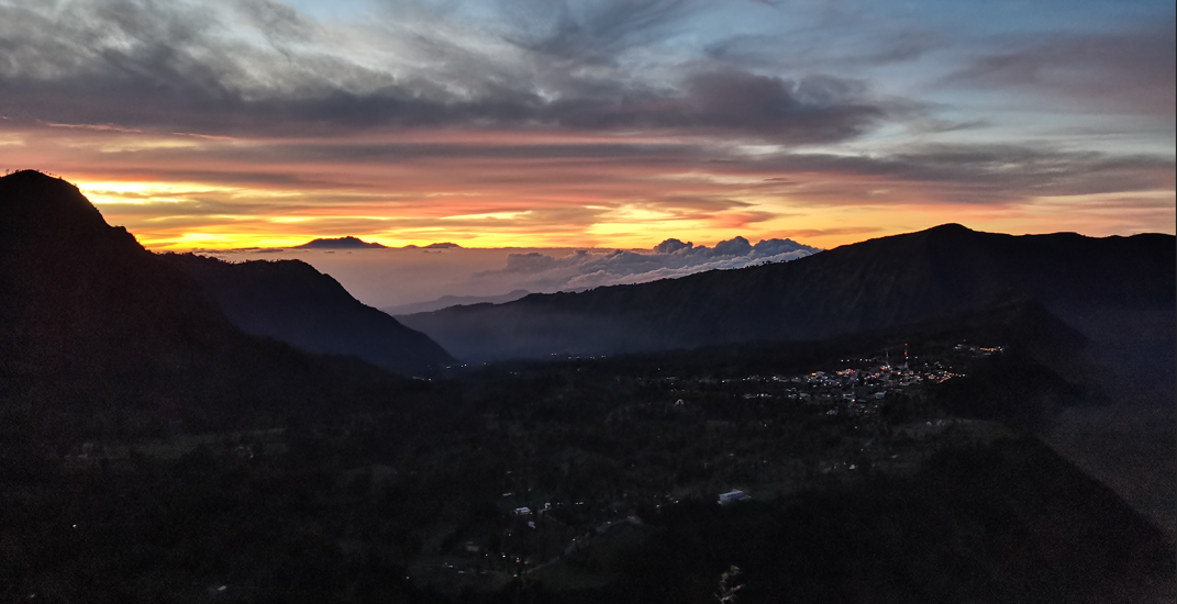 sunrise bromo volcan