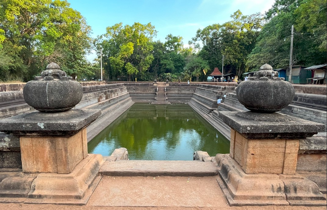 Kuttam Pokuna Anuradhapura